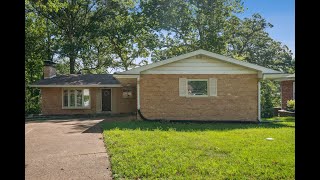 Download the video "7625 Fort Henry Drive Saint Louis, MO | CBGundaker.com"