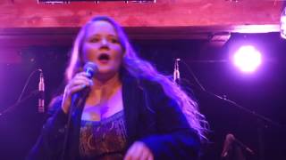 LAYLA ZOE (Run away) LIVE @ RUBIGEN le 25-03-2017