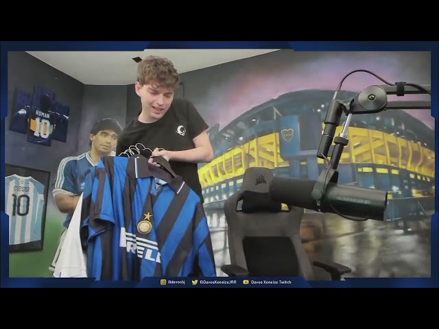 Vídeo relacionado con Orgulloso de mi Alcalá de Henares - Colección Local Camiseta