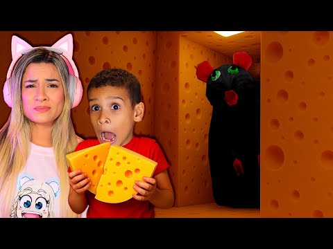 ESCAPANDO DO RATO GIGANTE com MEU FILHO no ROBLOX