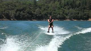 preview picture of video '2012 Michael waterskiing on Lake Oroville - Part 1'