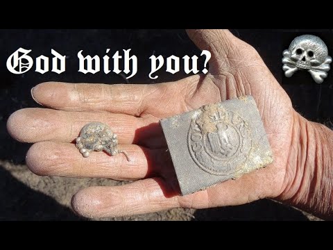 Finding dead and missing soldiers in Stalingrad - Mass grave of 150 German soldiers - 2015