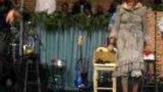 The Clark Sisters - Looking to Get There