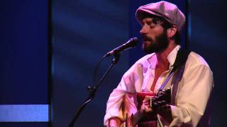 Ray LaMontagne Perfoms &quot;Trouble&quot;