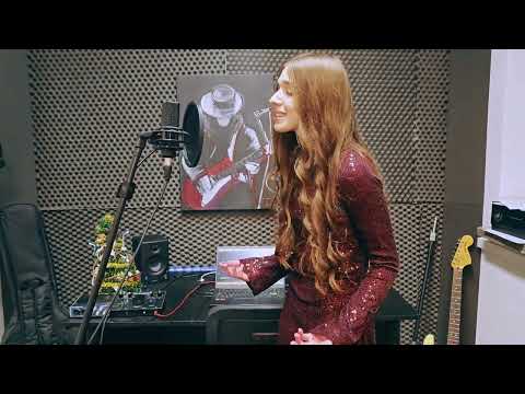 Martyna Liśkiewicz - Święta w chuście