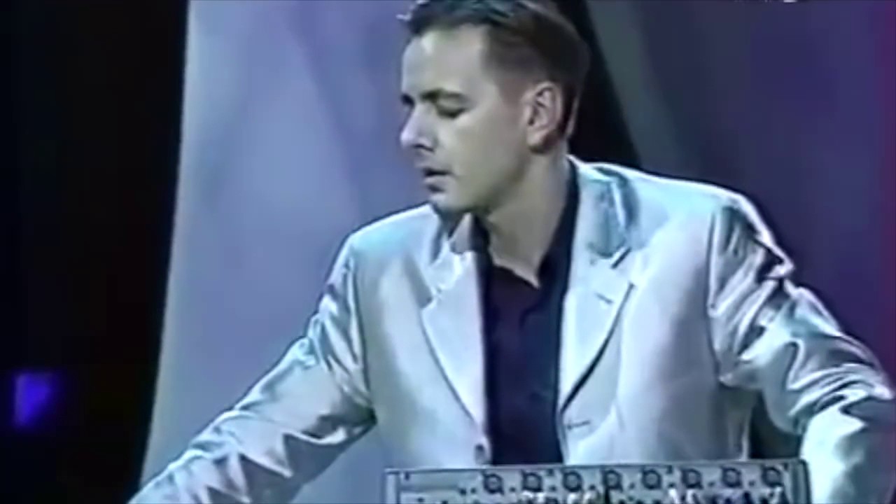 Jeff Mills: Live at the Liquid Room WHOA! - Page 2 - General