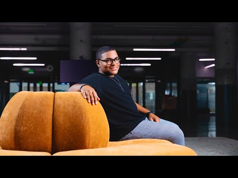 Jesus!! 🤯😭🙌🏾🔥 Julian Cross sings  “When The Saints” by Donald Lawrence