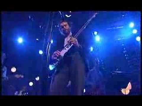 Admiral Freebee - Ever Present (Live)