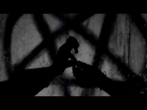 PLVNKTXN187 - BITCHES SMOKIN WEED, ROLLIN CLEAN THRU DA HOOD