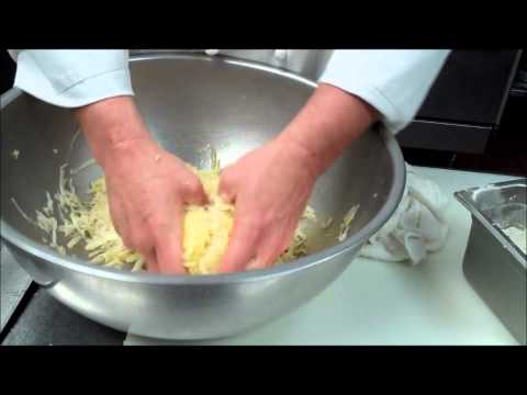 How To Make Potato Latkes (Potato Pancakes)