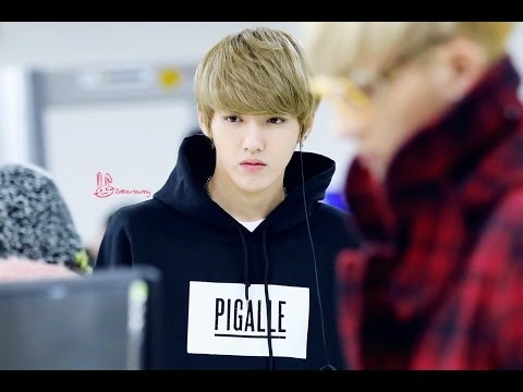 download lagu mp3 mp4 Kris Wu Airport Fashion, download lagu Kris Wu Airport Fashion gratis, unduh video klip Kris Wu Airport Fashion
