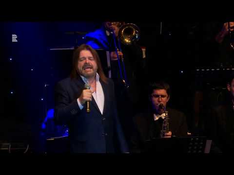 Samba v kapkách deště – Bohouš Josef a Pirate Swing Band