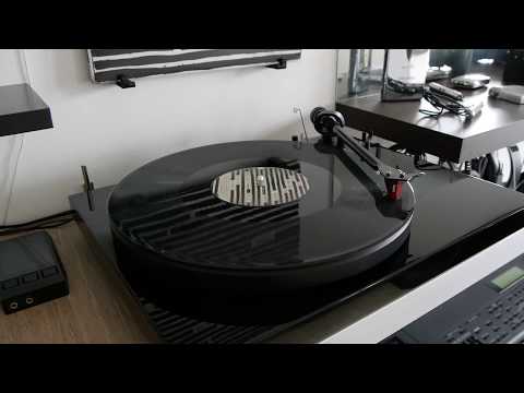 Roger Waters - Picture That  (2017).