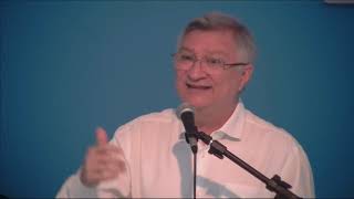 Em�dio Brasileiro Reflex�es � Luz do Evangelho