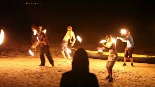 preview picture of video 'Camp Airstream Fire Poi'