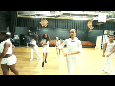 HAPPY BIRTHDAY Aaliyah