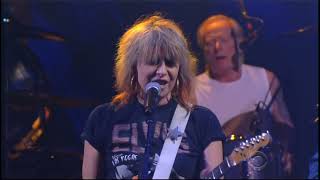 TV Live: The Pretenders with Dan Auerbach - &quot;Holy Commotion&quot; (Colbert 2016)
