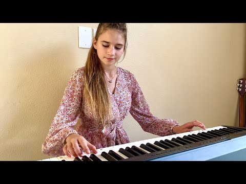 My piano progress after 1 month lessons - Karolina Protsenko