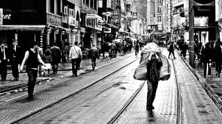 Black&White Critical Academy (Müzik: Pink Martini - U Plavu Zoru)