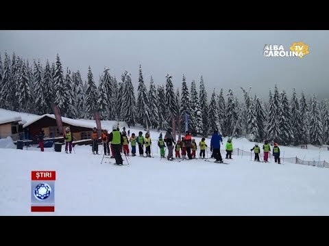 TABĂRĂ DE SKI LA ARIEȘENI