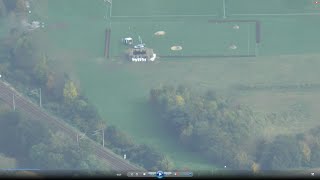 preview picture of video 'Fliegerbombe in Bad Dürrenberg auf dem Sportplatz.. vor der Sprengung aus der Luft gefilmt'