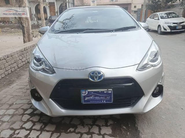 Toyota Aqua G 2015 for Sale