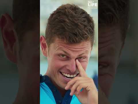 Lifeguards protect these young girls from inappropriate man! #bondibeach #realliferescue