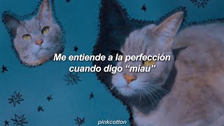 CHUU (츄) - Kiss a kitty [Traducida al español]