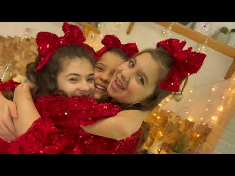 MIHAELA & VICTORIA & PAULA (BOOM KIDS) - Moșule de unde-ai bani? (cover Edward Sanda)