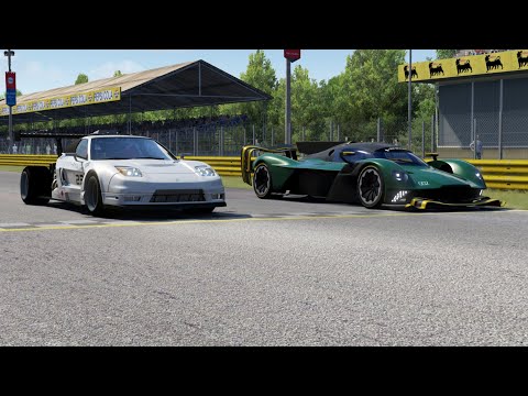 Honda NSX-F1 vs 2022 Aston Martin Valkyrie AMR Pro at Monza Full Course