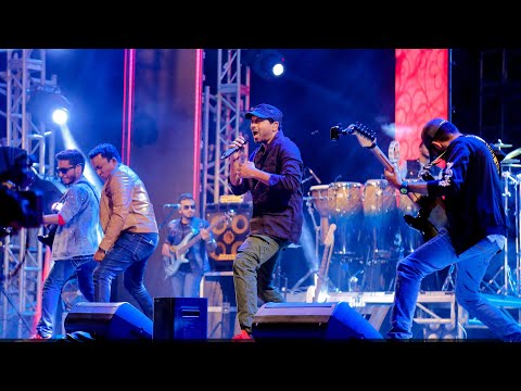 Unmada Prema Geeya (උන්මාද ප්‍රේම ගීය) - BNS x Yohani ft. Kaizer Kaiz | Derana Beach Concert 2022