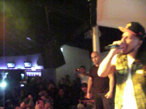 EL POLAKAN EN XXCLUSIVE ROMPIENDO LA TARIMA