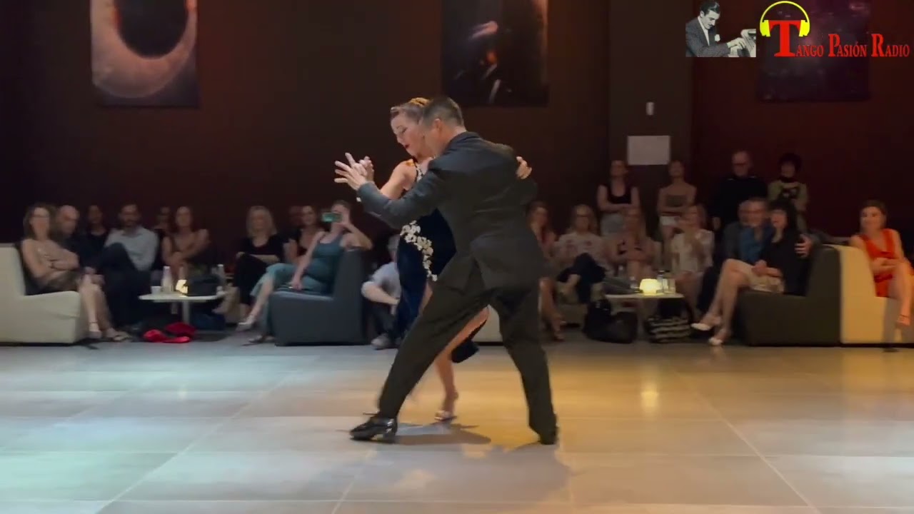 LA LOCA DE AMOR Rodolfo Biagi - Teofilo Ibanez Ballano: Sebastian Zanchez - Malvina Gili