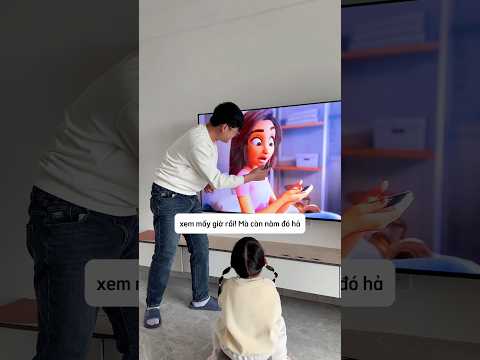 Con gái đang xem tivi thì bố làm điều này #shorts