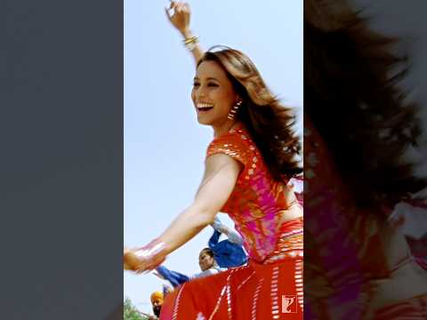 Turn up the volume and energy 🙌 | #DiscowaleKhisko | #DilBoleHadippa | #ShahidKapoor | #RaniMukerji