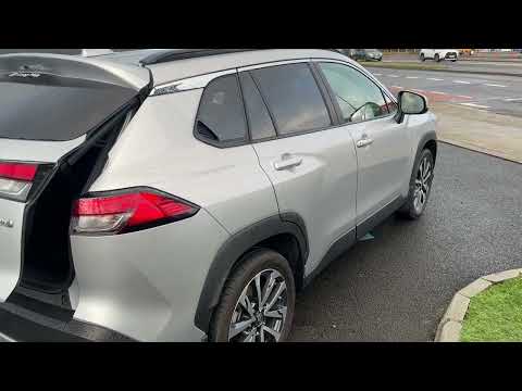 Toyota Corolla Cross 1.8 Hybrid Sol 5dr - Image 2