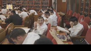 תשקיע בעצמך!!! - "כי האדם עץ השדה" - מרן הרב מרדכי אליהו (הרב מרדכי אליהו זצ"ל) - התמונה מוצגת ישירות מתוך אתר האינטרנט יוטיוב. זכויות היוצרים בתמונה שייכות ליוצרה. קישור קרדיט למקור התוכן נמצא בתוך דף הסרטון