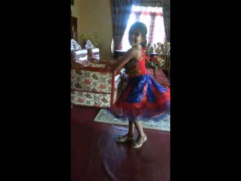 Saheena dances Hindi songs