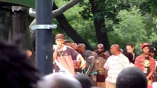 Rakim - Microphone Fiend (720p HD) Live in Central Park in NYC 8/21/2011