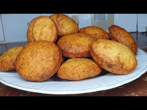 How to turn small sweet banana(Ndizi) into Ugandan pancake#banana #bananabread #bananarecipe