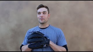 David Robertson Talkin' Pants (and Wilson Gloves)
