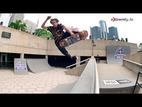 Экстремальный спорт SKATEBOARD FREE STYLE Hart Lines