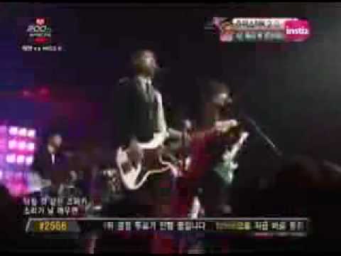 CNBLUE 100715 It's raining