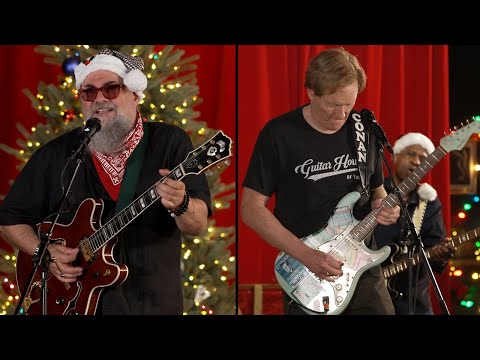 Conan & The Basic Cable Band Perform "Christmas Day"