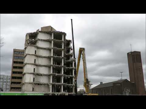 Bagger CAT 374 F - heute ist es zu windig