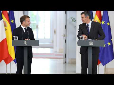 REPLAY: France's Macron calls for 'stronger Europe' on Spain trip