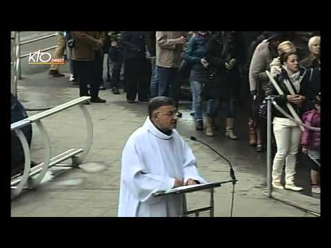 Chapelet à Lourdes