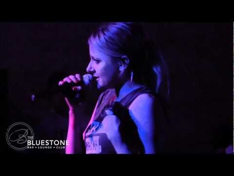 ZOE BADWI "Carry Me Home" Live at The Bluestone