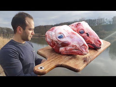 sheep head cooking | boiled sheep head soup | sheep head on fire by wilderness grilling