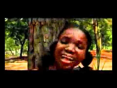 Toi seule es digne... Clips vidéo de Papa MATADI réalisé par Fils NGELEZA